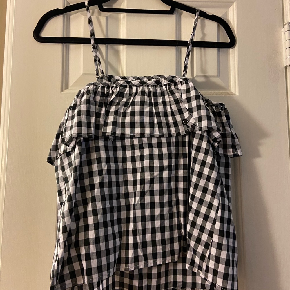 “A New Day” XS black and white top